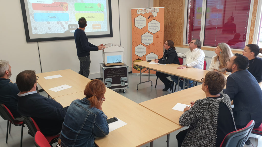 digizz : animation découvrir l'apiculture